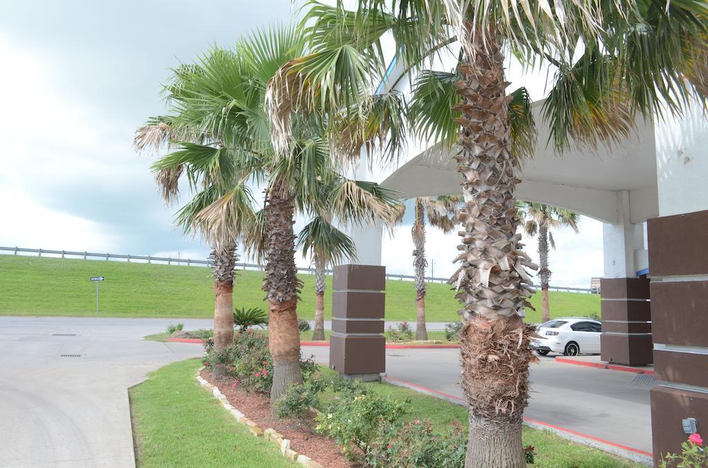 America'S Best Value Inn & Suites - Rosenberg/Houston Exterior foto
